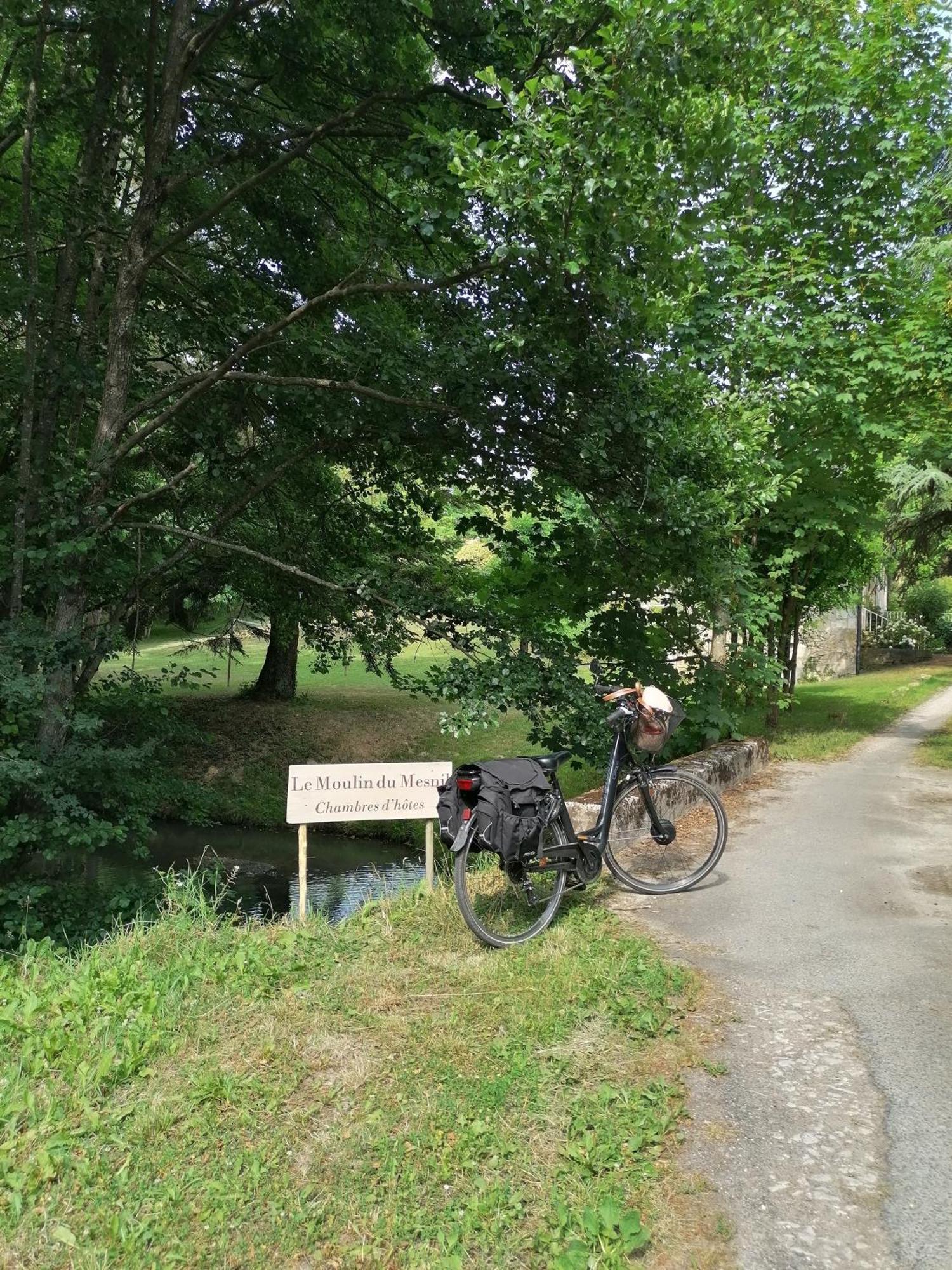 Le Moulin Du Mesnil Bed & Breakfast Saint-Georges-sur-Cher Luaran gambar